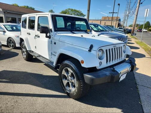 2017 Jeep Wrangler Unlimited Sahara