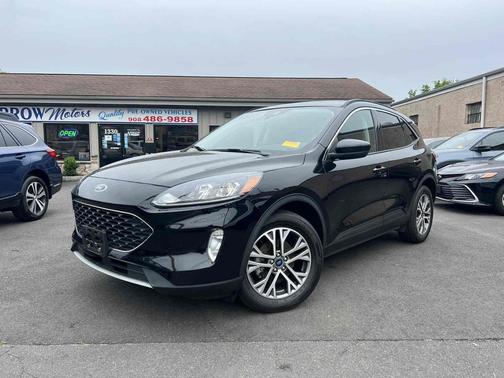 Agate Black Metallic 2022 Ford Escape SEL AWD