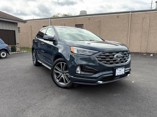 2019 Ford Edge Titanium