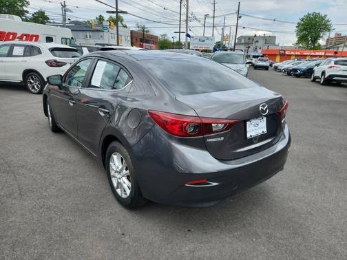 Machine Gray Metallic 2018 Mazda Mazda3 Sport Auto