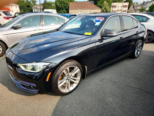 2018 BMW 330 i xDrive