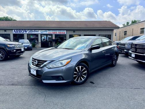 Gun Metallic 2016 Nissan Altima 4dr Sdn I4 2.5 SV