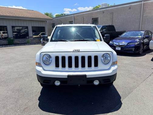 Bright White Clearcoat 2015 Jeep Patriot 4WD 4dr Altitude Edition