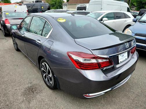 2017 Honda Accord EX-L w/Navigation & Honda Sensing