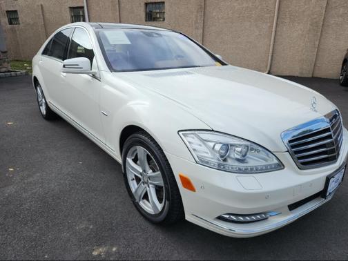 2012 Mercedes-Benz S-Class S 550 4MATIC