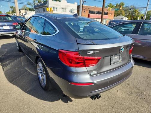 2017 BMW 330 Gran Turismo i xDrive