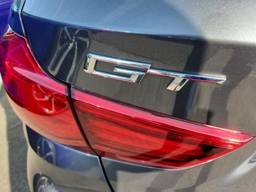 2017 BMW 330 Gran Turismo i xDrive