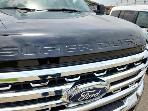 2024 Ford F-350 Lariat Super Duty