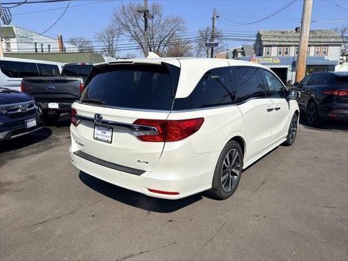 White Diamond Pearl 2019 Honda Odyssey Elite Auto