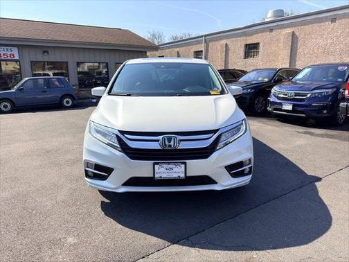White Diamond Pearl 2019 Honda Odyssey Elite Auto