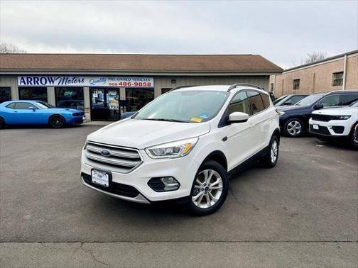 White Platinum Metallic Tri-Coat 2018 Ford Escape SEL 4WD