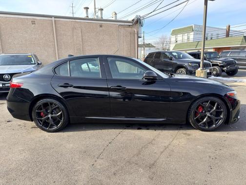 2020 Alfa Romeo Giulia Base