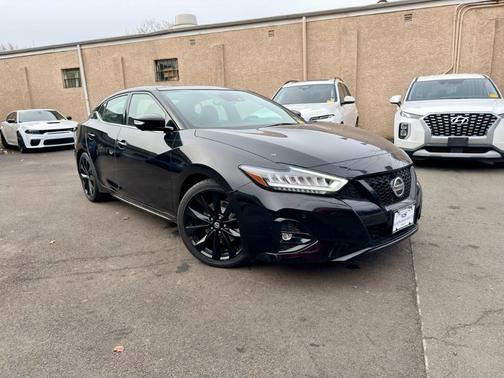 2021 Nissan Maxima SR