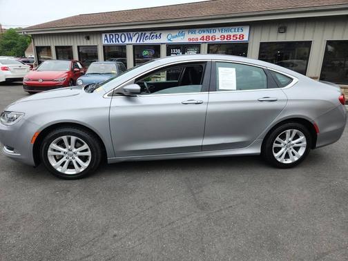 Billet Silver Metallic Clearcoat 2015 Chrysler 200 4dr Sdn Limited FWD