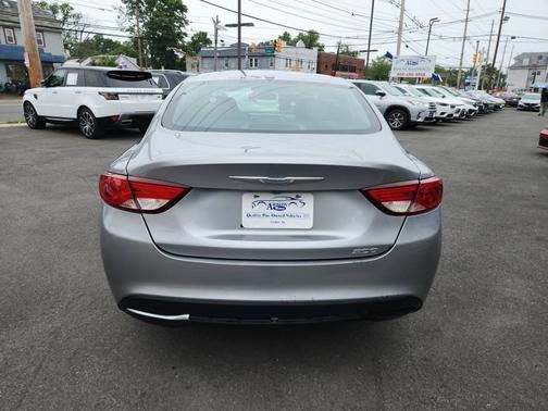 Billet Silver Metallic Clearcoat 2015 Chrysler 200 4dr Sdn Limited FWD