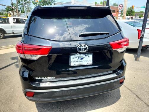 2017 Toyota Highlander LE