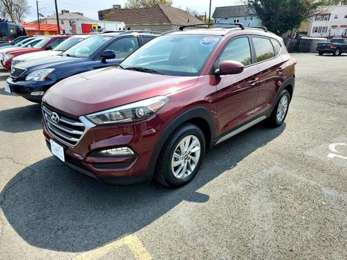2017 Hyundai TUCSON SE