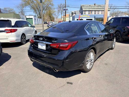 Midnight Black 2018 INFINITI Q50 3.0t LUXE AWD