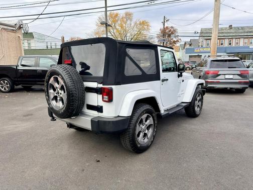 2017 Jeep Wrangler Sahara