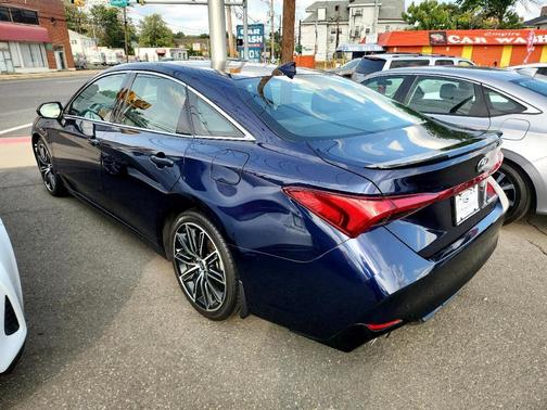2021 Toyota Avalon Touring