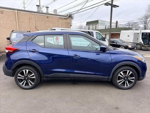 Deep Blue Pearl 2019 Nissan Kicks SV FWD