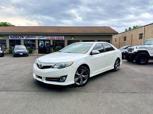 2012 Toyota Camry 4dr Sdn I4 Auto SE (Natl)