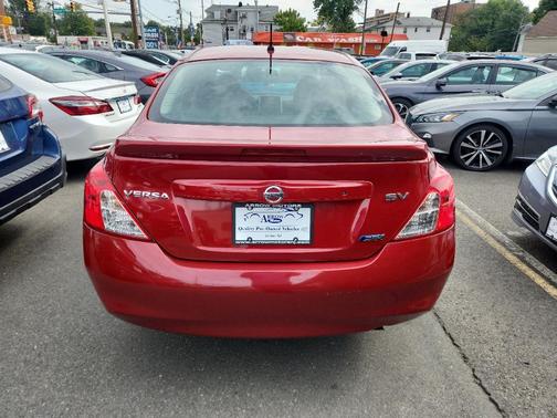 2013 Nissan Versa 1.6 SV