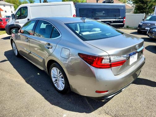 2017 Lexus ES 350 Base