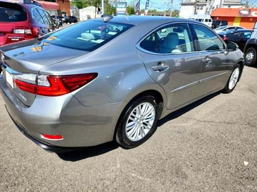2017 Lexus ES 350 Base