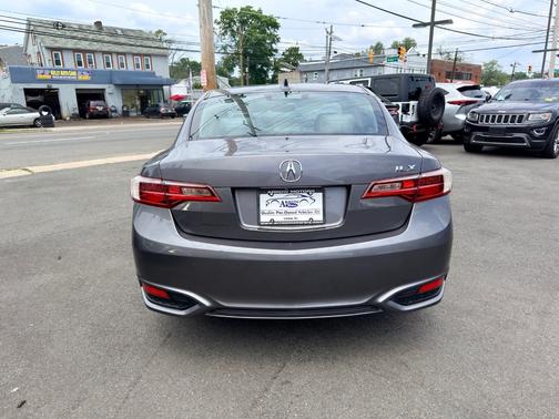 Modern Steel Metallic 2018 Acura ILX Sedan w/Premium Pkg