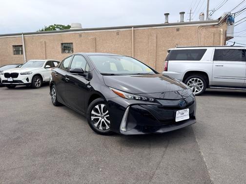 Midnight Black Metallic 2021 Toyota Prius Prime LE (Natl)