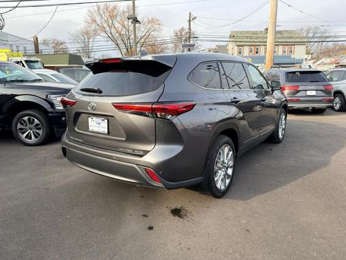 2021 Toyota Highlander Limited