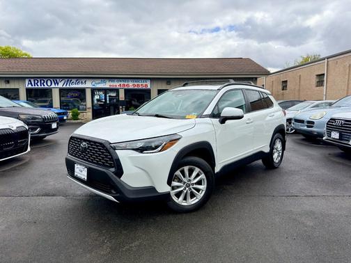 Wind Chill Pearl 2023 Toyota Corolla Cross LE 4WD (Natl)