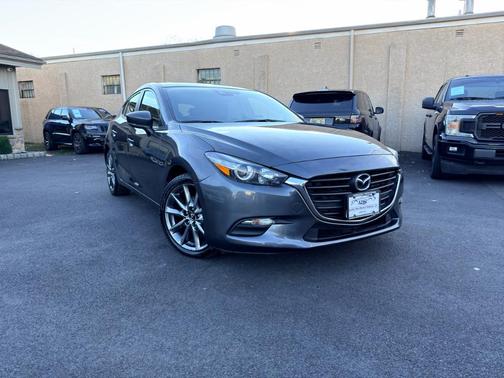 2018 Mazda Mazda3 Touring