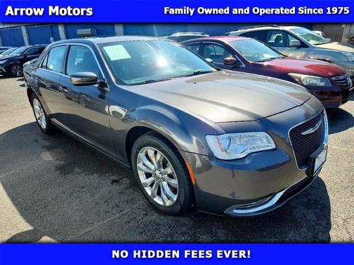2017 Chrysler 300 Limited