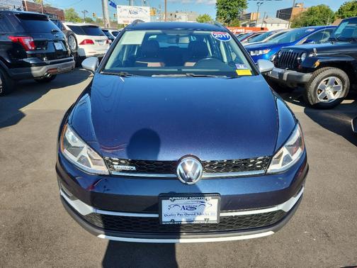 2017 Volkswagen Golf Alltrack TSI S