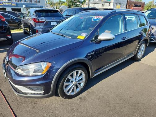 2017 Volkswagen Golf Alltrack TSI S