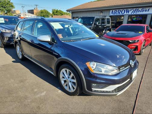 2017 Volkswagen Golf Alltrack TSI S