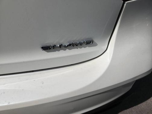 White Diamond Pearl 2017 Acura MDX SH-AWD w/Technology Pkg