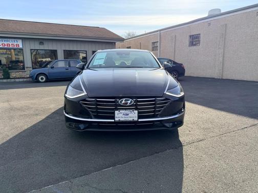 2023 Hyundai SONATA SE