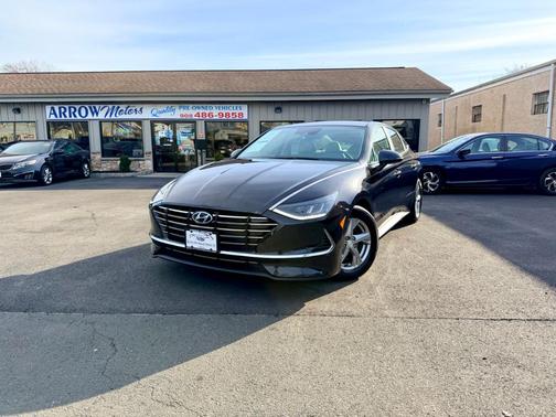 2023 Hyundai SONATA SE