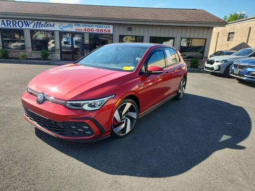 Kings Red Metallic 2022 Volkswagen Golf GTI 2.0T SE Manual