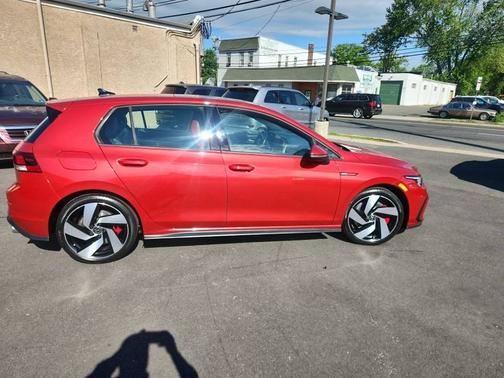 Kings Red Metallic 2022 Volkswagen Golf GTI 2.0T SE Manual