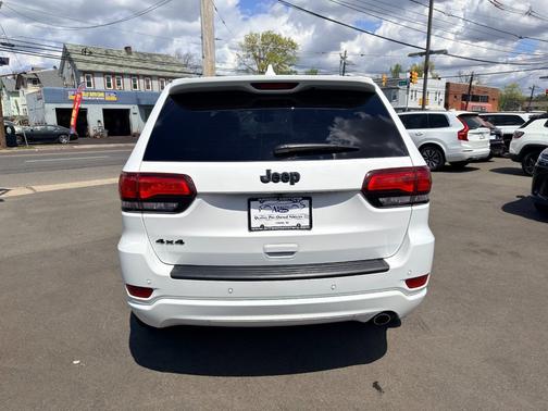 Bright White Clearcoat 2019 Jeep Grand Cherokee Altitude 4x4
