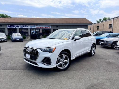 Glacier White Metallic 2020 Audi Q3 S line Premium 45 TFSI quattro