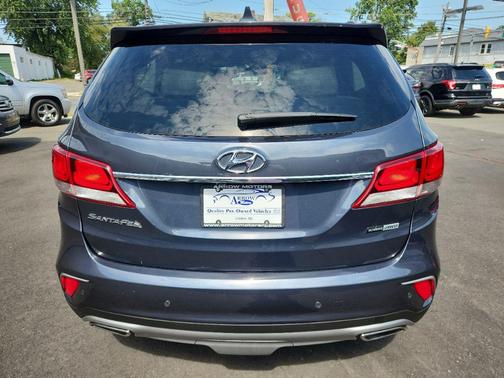 2017 Hyundai SANTA FE SE Ultimate