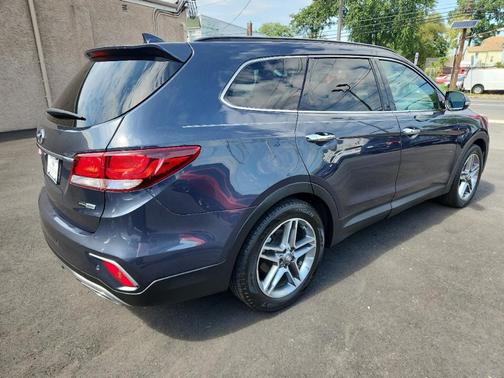 2017 Hyundai SANTA FE SE Ultimate