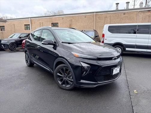 Mosaic Black Metallic 2022 Chevrolet Bolt EUV FWD 4dr Premier