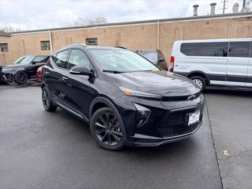 Mosaic Black Metallic 2022 Chevrolet Bolt EUV FWD 4dr Premier