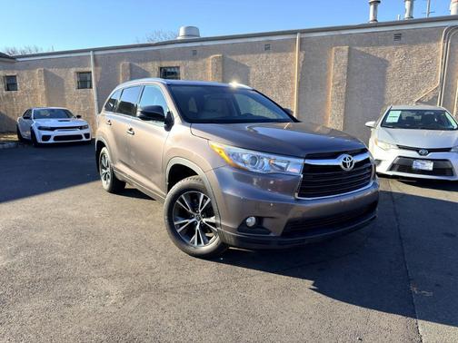 2016 Toyota Highlander XLE